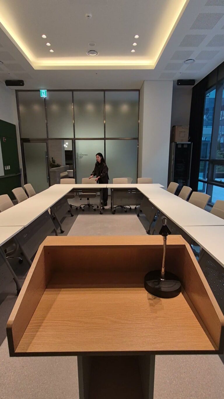 대회의실